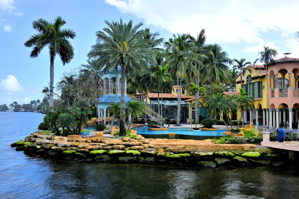Top 5 reasons why fort lauderdale is better than miami 3 Florida fort lauderdale mansions on millionaires row